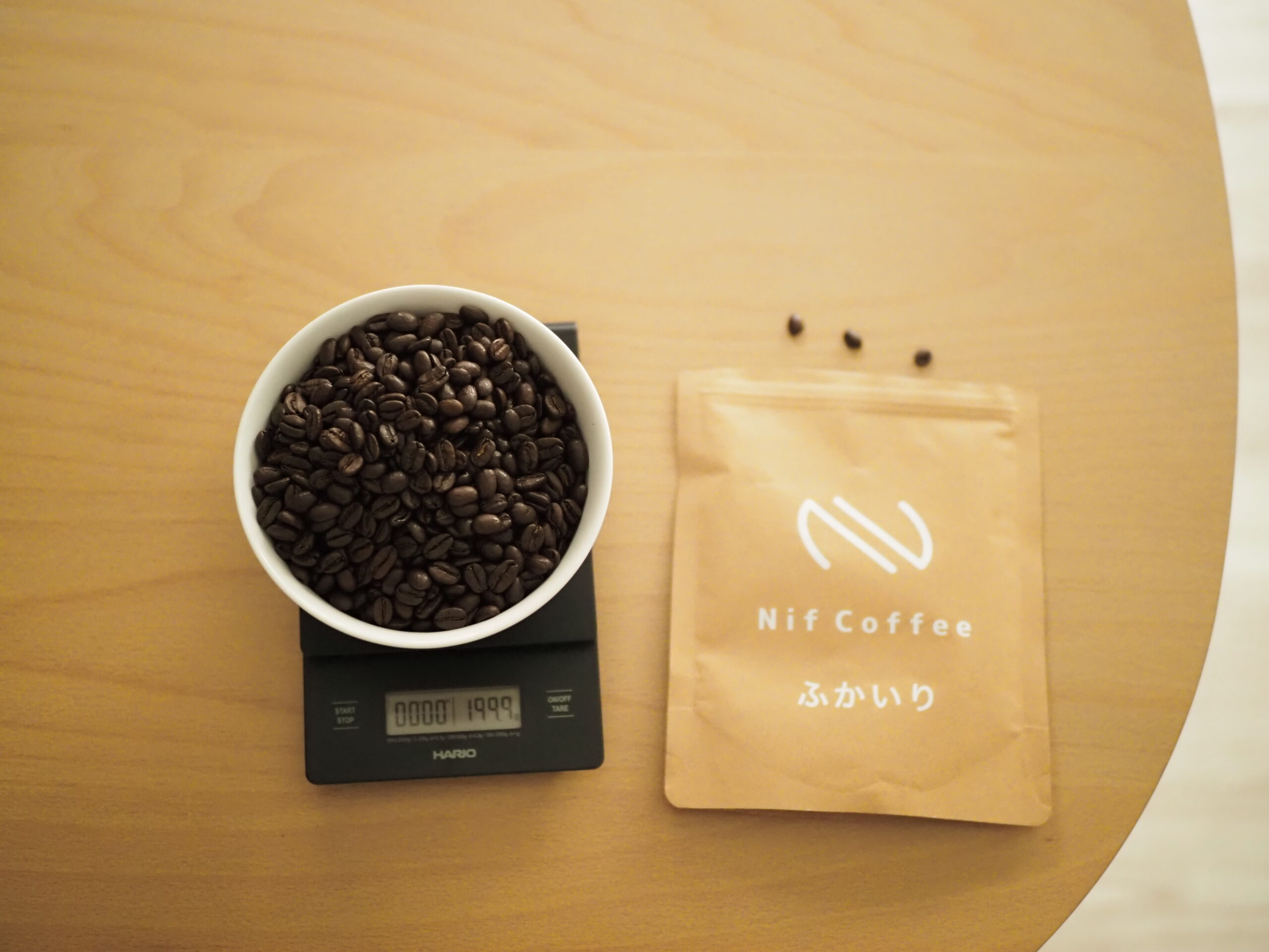 Nif Coffeeの「ふかいり」コーヒー豆（欠点豆3個）